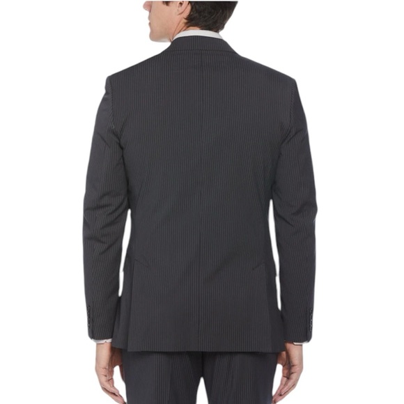 EUC-Petrocelli Men’s Suit-size 48R - Picture 2 of 12